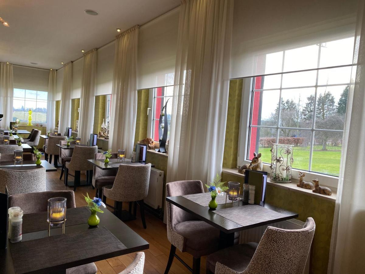 Boutique Hotel Restaurant Hollerather Hof Hellenthal Exteriör bild