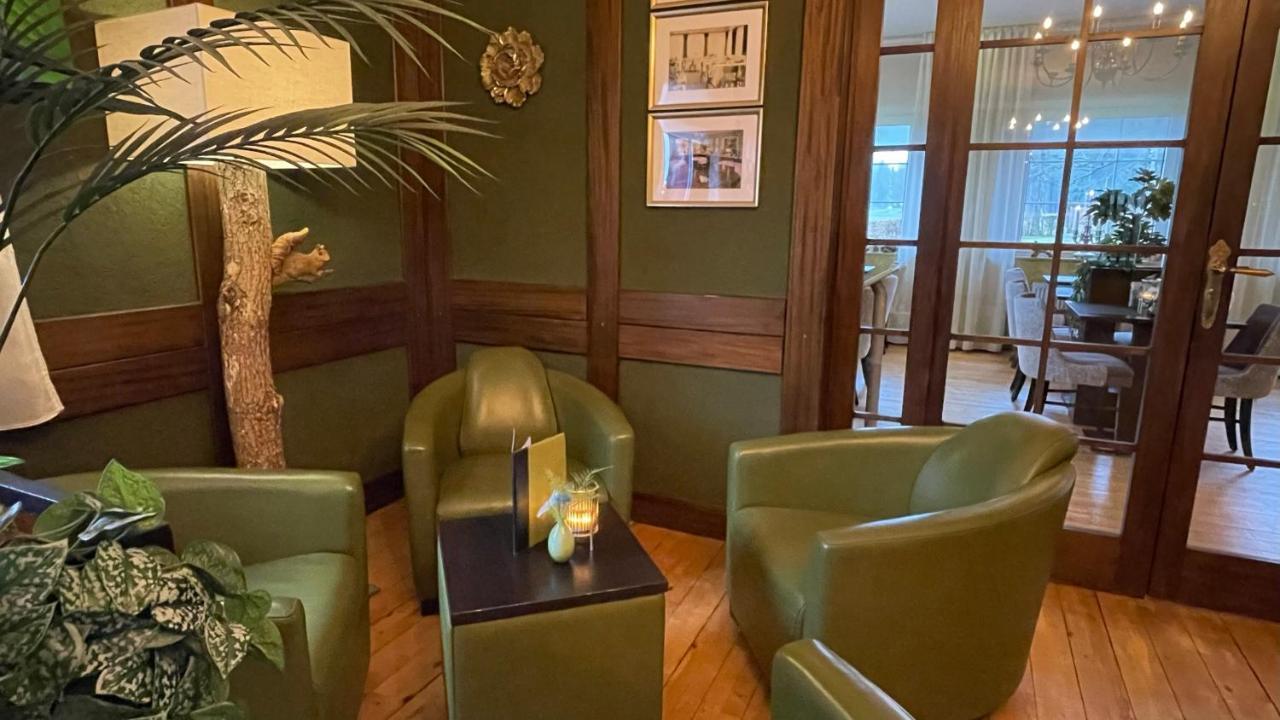 Boutique Hotel Restaurant Hollerather Hof Hellenthal Exteriör bild