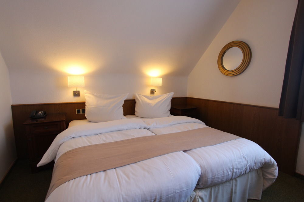 Boutique Hotel Restaurant Hollerather Hof Hellenthal Exteriör bild