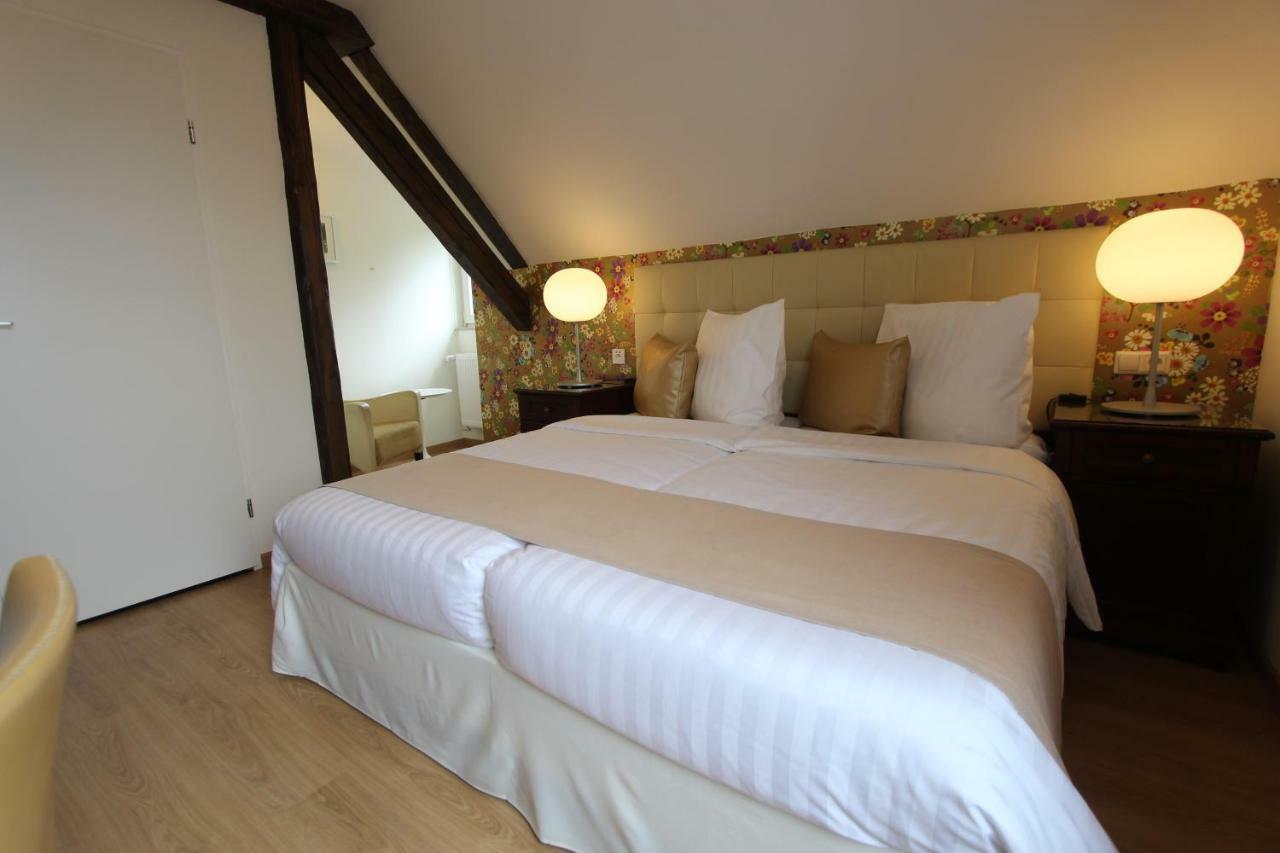 Boutique Hotel Restaurant Hollerather Hof Hellenthal Exteriör bild
