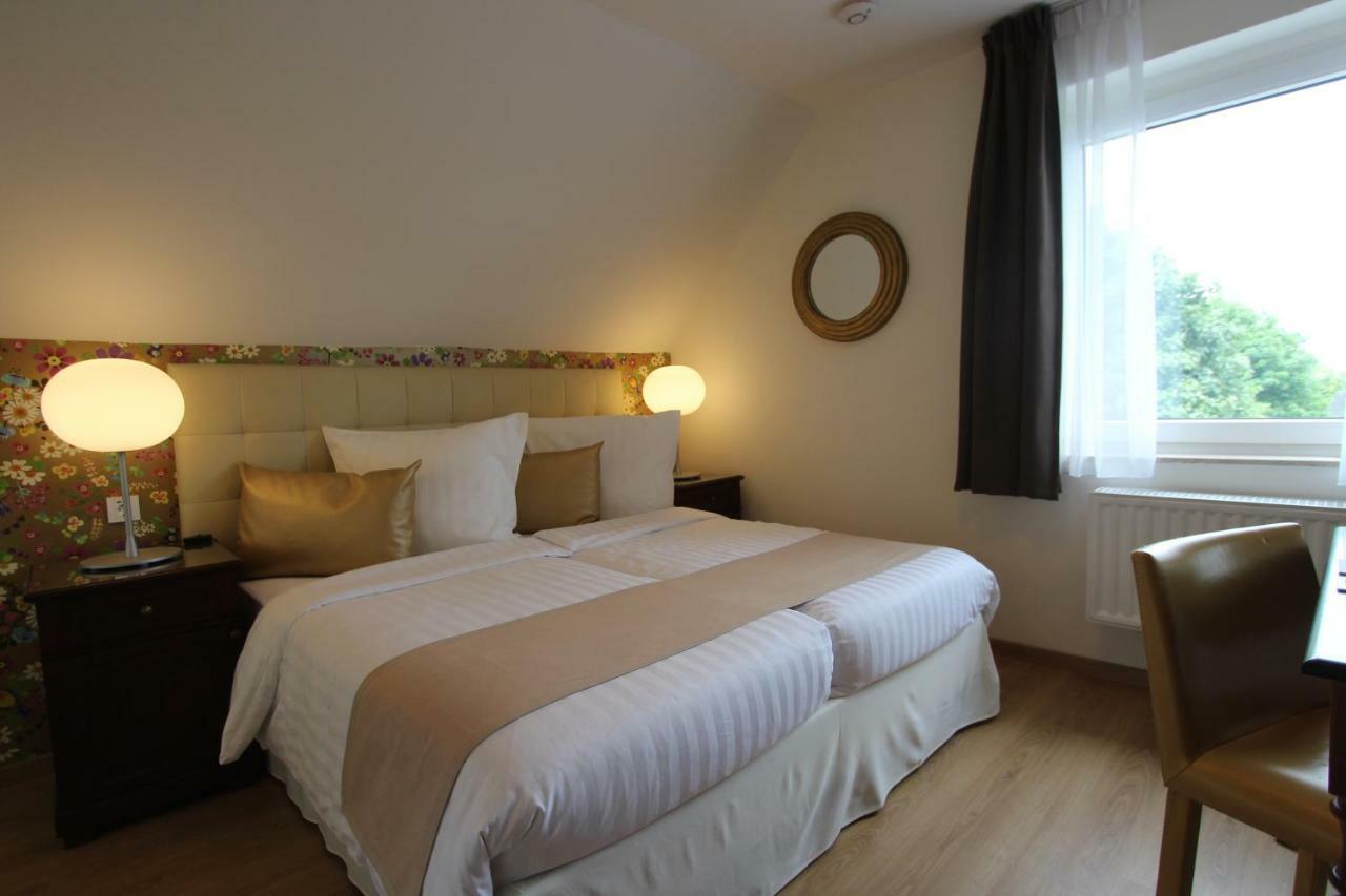 Boutique Hotel Restaurant Hollerather Hof Hellenthal Exteriör bild